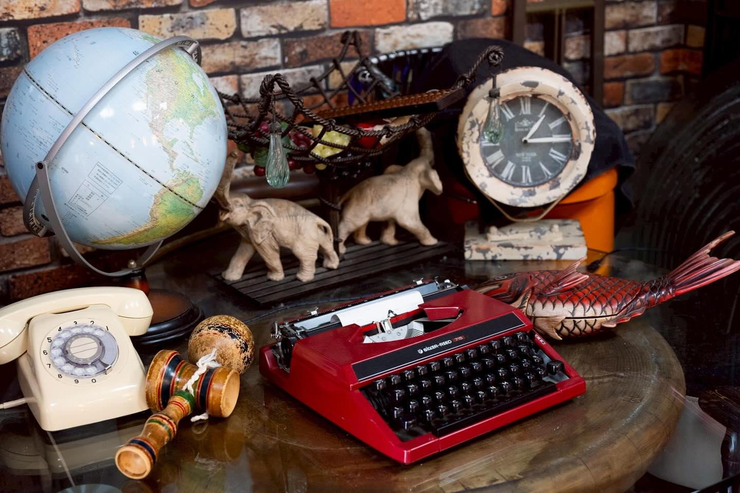 小田急江ノ島線の高座渋谷駅近くに位置する「美容室赤れんが」で